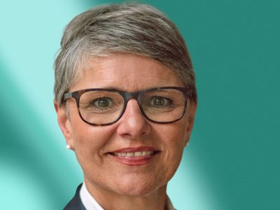 {{ member.member.firstname }} {{ member.member.surname }}